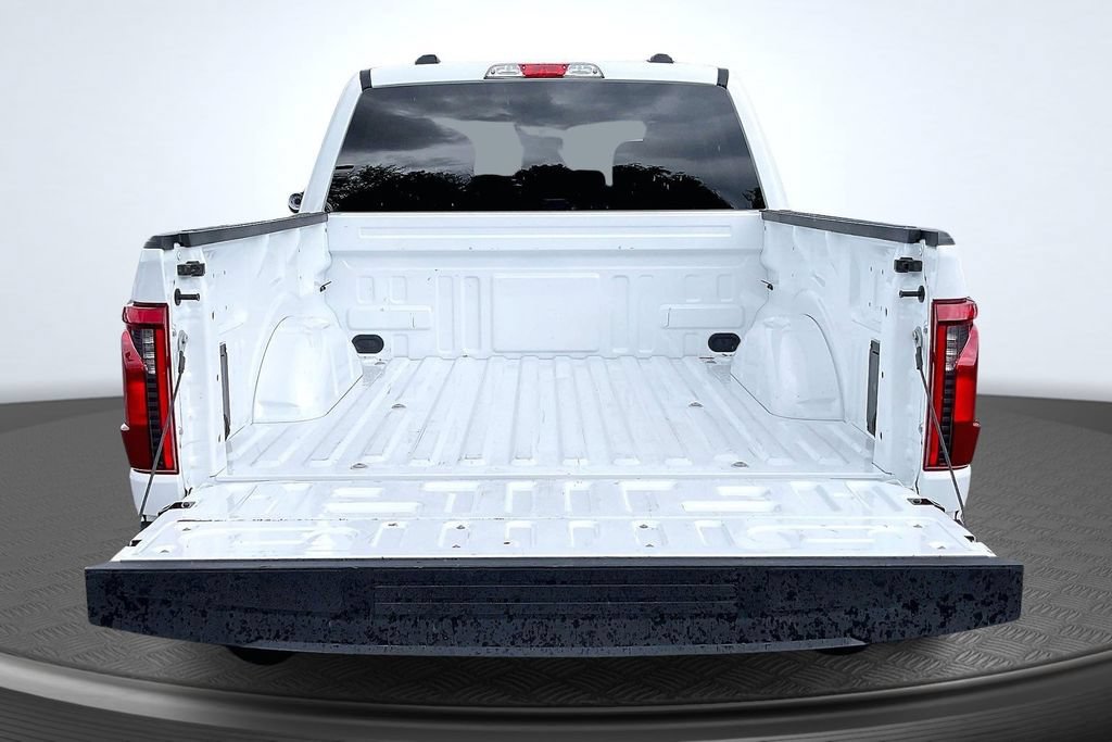 Used 2025 Ford F150 XLT w/ Equipment Group 301A Standard AWD/4WD image 9