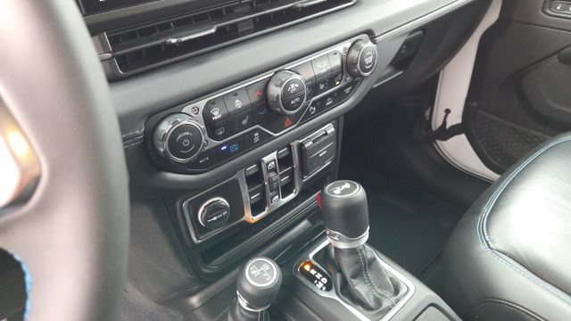 Certified 2024 Jeep Wrangler High Altitude AWD/4WD image 15