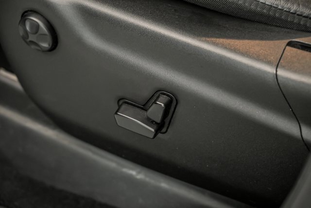 Used 2020 Jeep Grand Cherokee Altitude image 16