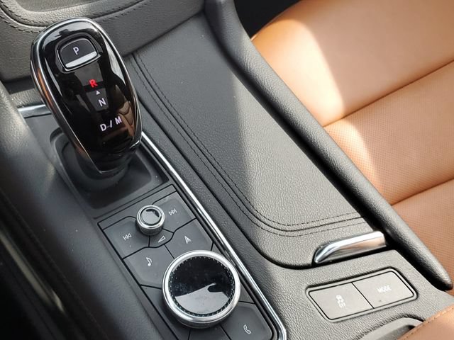Used 2021 Cadillac XT5 Premium Luxury w/ LPO, Floor Liner Package FWD image 29