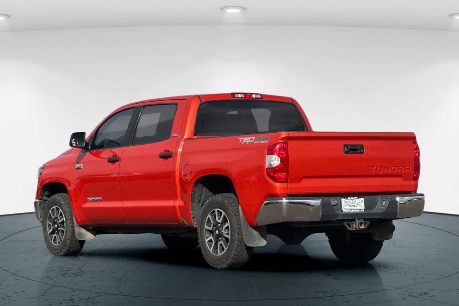 Used 2016 Toyota Tundra SR5 w/ TRD Off Road Package AWD/4WD image 8