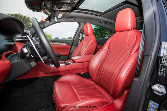 Used 2023 Maserati Grecale Modena image 54