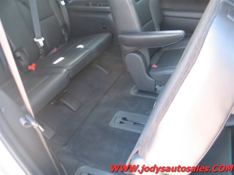 Used 2025 Kia Telluride S AWD/4WD image 36