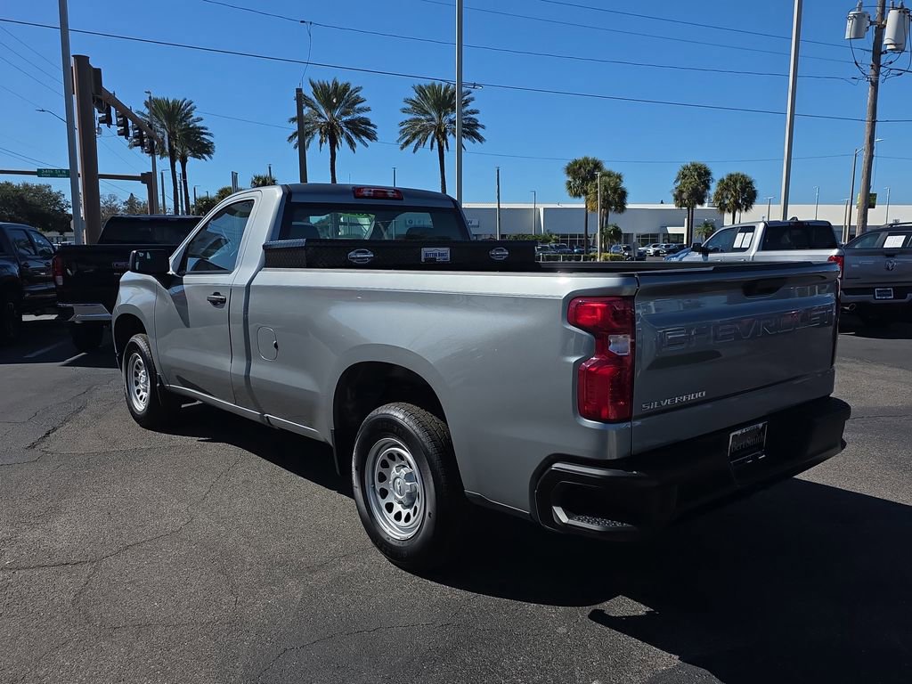 Used 2025 Chevrolet Silverado 1500 W/T image 4