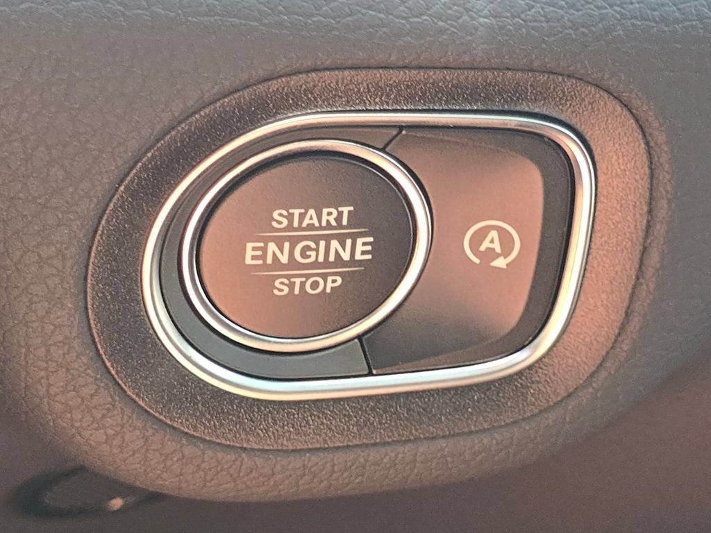 New 2026 Mercedes-Benz GLS 450 4MATIC image 39
