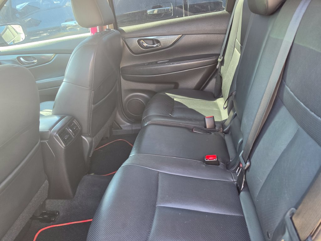 Used 2015 Nissan Rogue SL FWD image 9