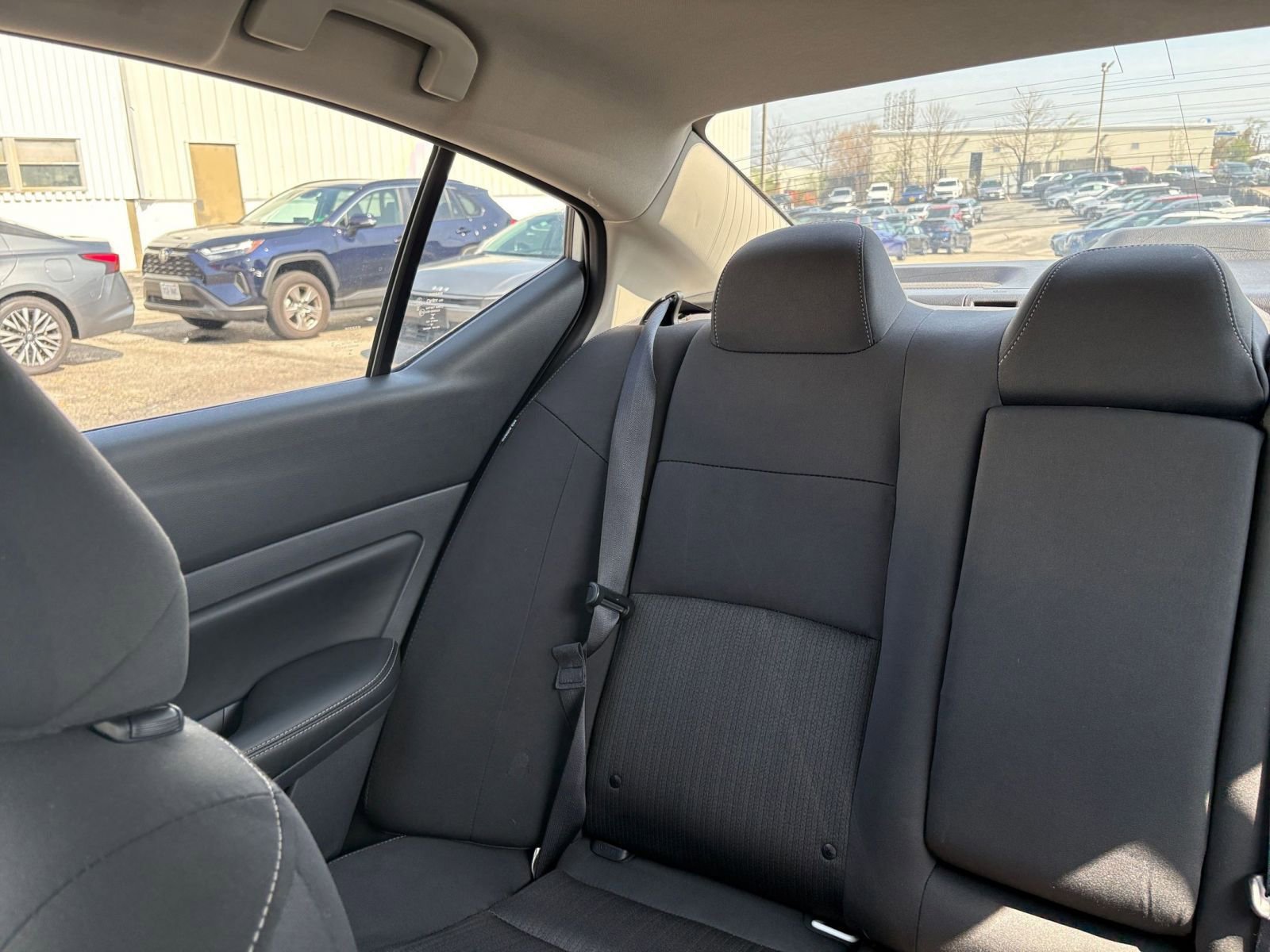 Used 2025 Nissan Altima 2.5 SV image 39