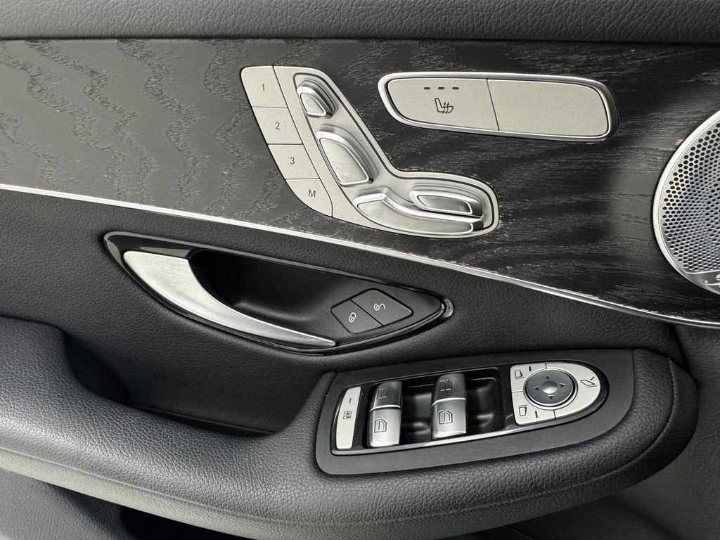 Used 2018 Mercedes-Benz GLC 300 GLC 300 image 25