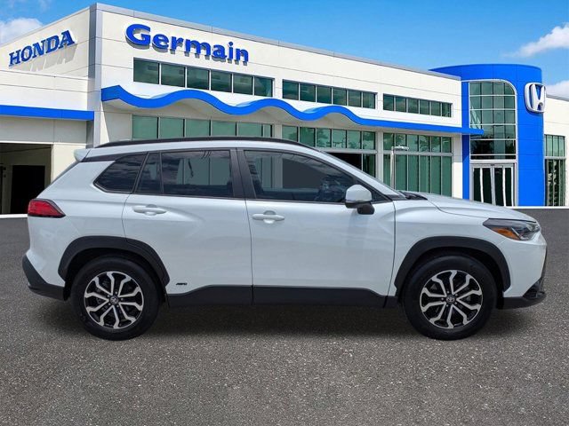 Used 2023 Toyota Corolla Cross AWD Hybrid w/ Moonroof Package image 4