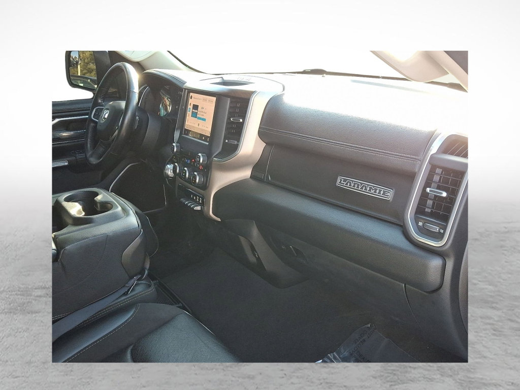 Used 2022 RAM 1500 Laramie AWD/4WD image 11