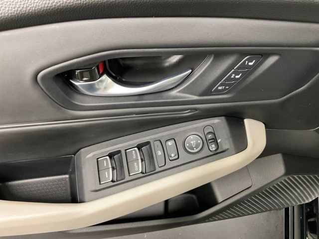 Certified 2025 Honda Accord EX-L image 31