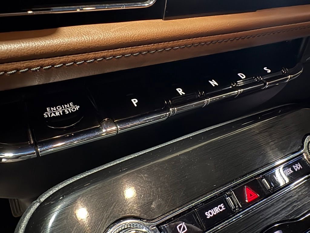 Used 2023 Lincoln Nautilus Reserve image 14