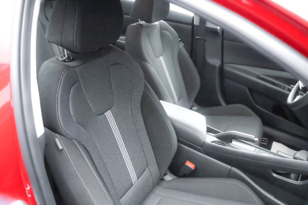 Certified 2023 Hyundai Elantra SE w/ Cargo Package image 34