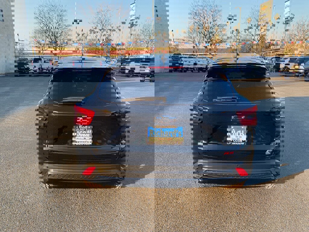 New 2026 Chevrolet Trax RS w/ Sunroof Package image 21