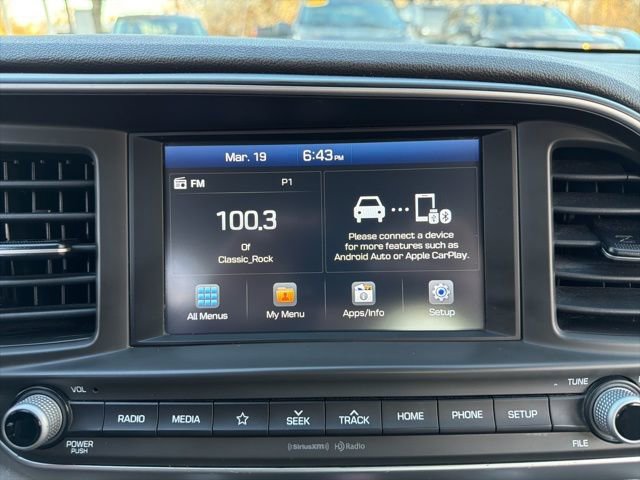 Used 2020 Hyundai Elantra SEL FWD image 17