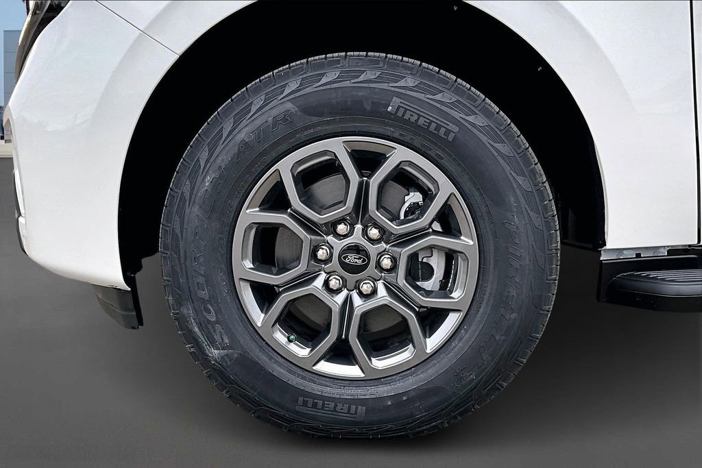 New 2025 Ford Expedition Max Active image 14