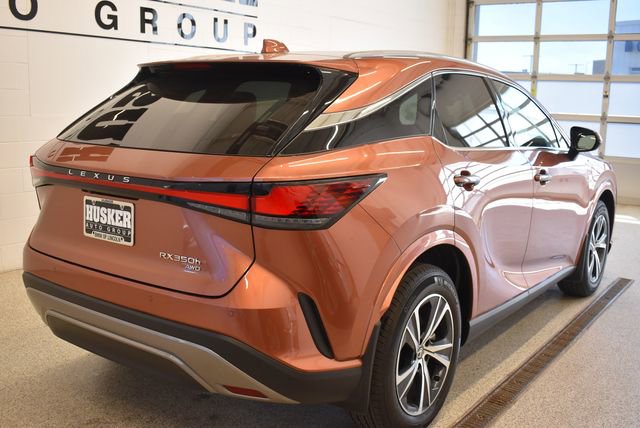 Used 2024 Lexus RX 350h w/ Accessory Package (Z1) AWD/4WD image 4