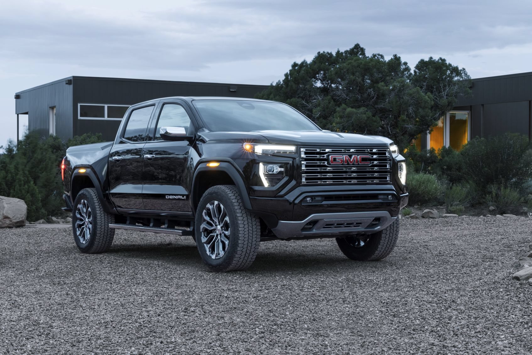 New 2026 GMC Canyon Denali AWD/4WD video 2