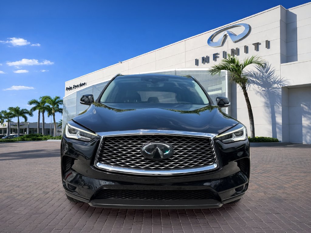Used 2023 INFINITI QX50 Luxe FWD image 2