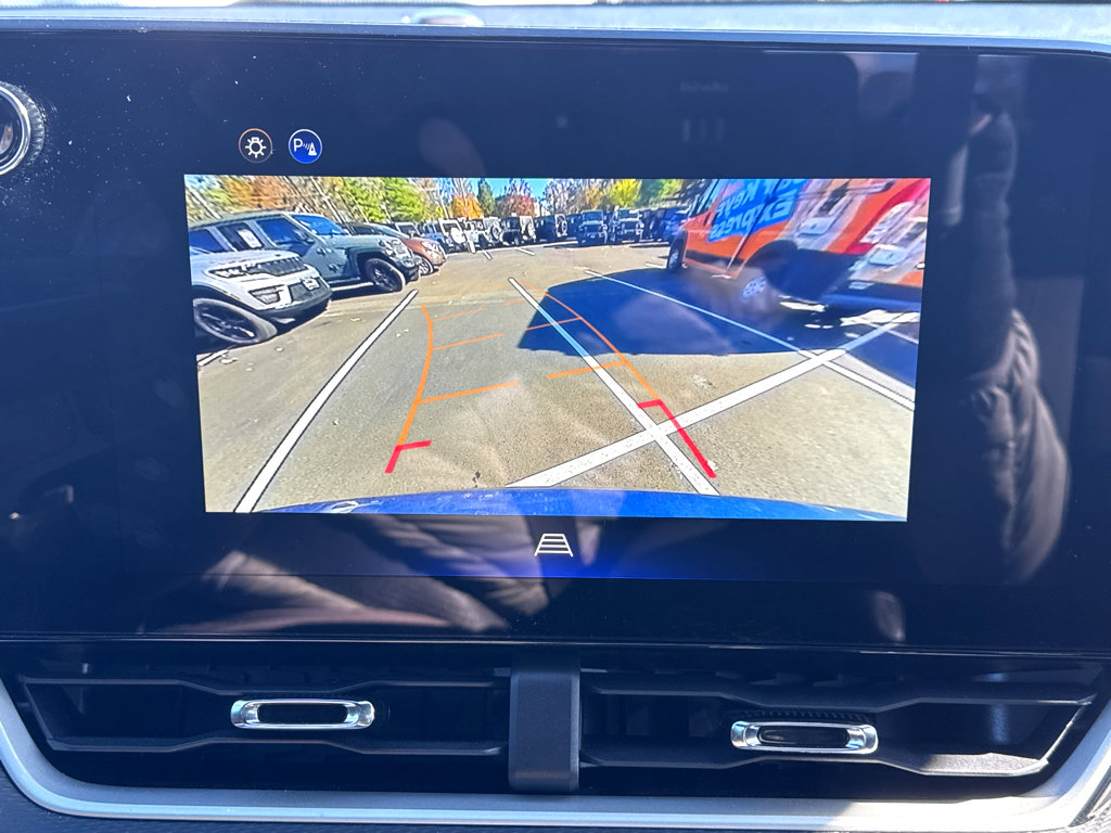 Used 2025 Chevrolet Equinox LT image 21