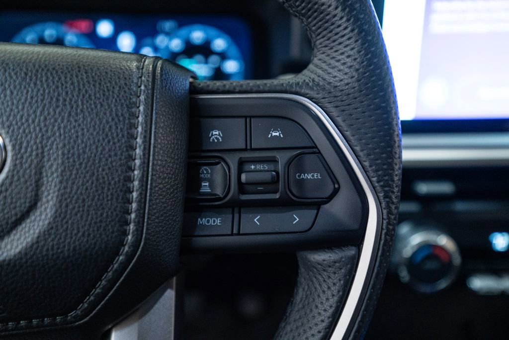 Certified 2024 Toyota Tacoma TRD Off-Road image 22