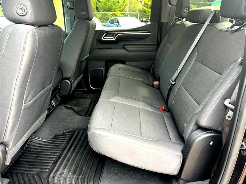 Used 2025 Chevrolet Silverado 1500 LT image 30