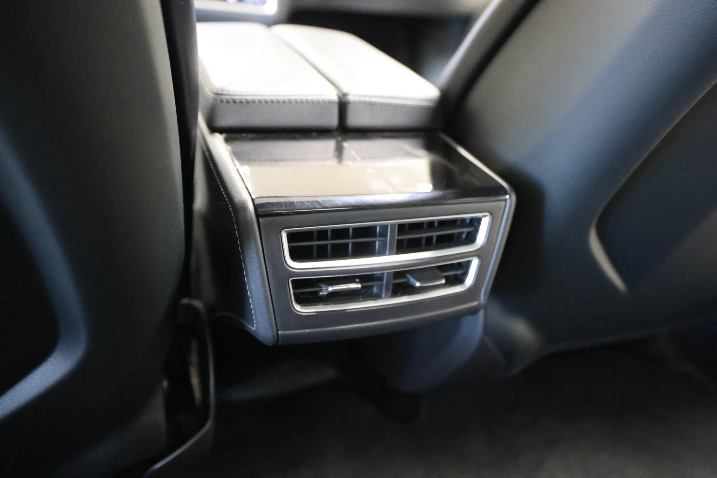 Used 2015 Tesla Model S 70D AWD/4WD image 46