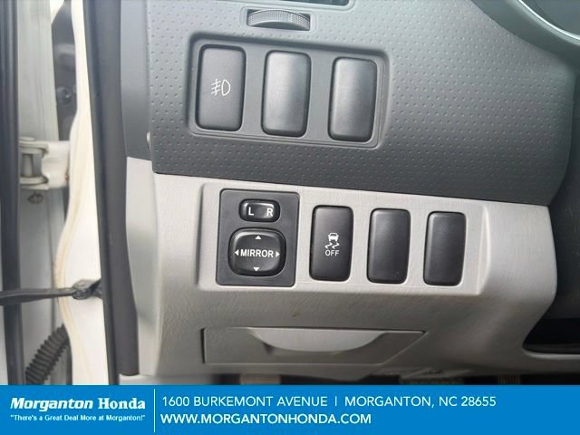 Used 2015 Toyota Tacoma PreRunner w/ SR5 Package RWD image 17