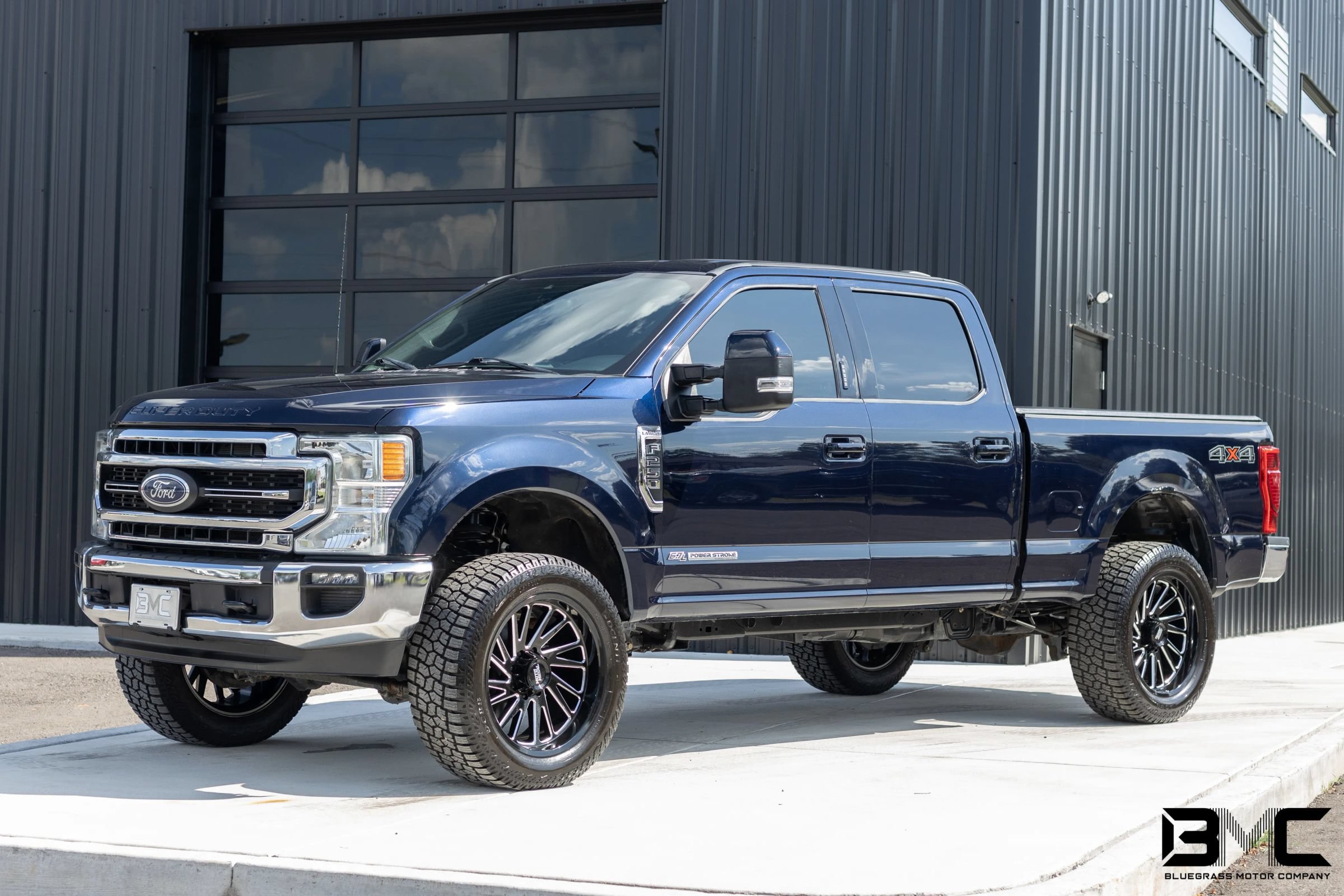 Used 2022 Ford F250 Lariat w/ Lariat Value Package AWD/4WD image 2