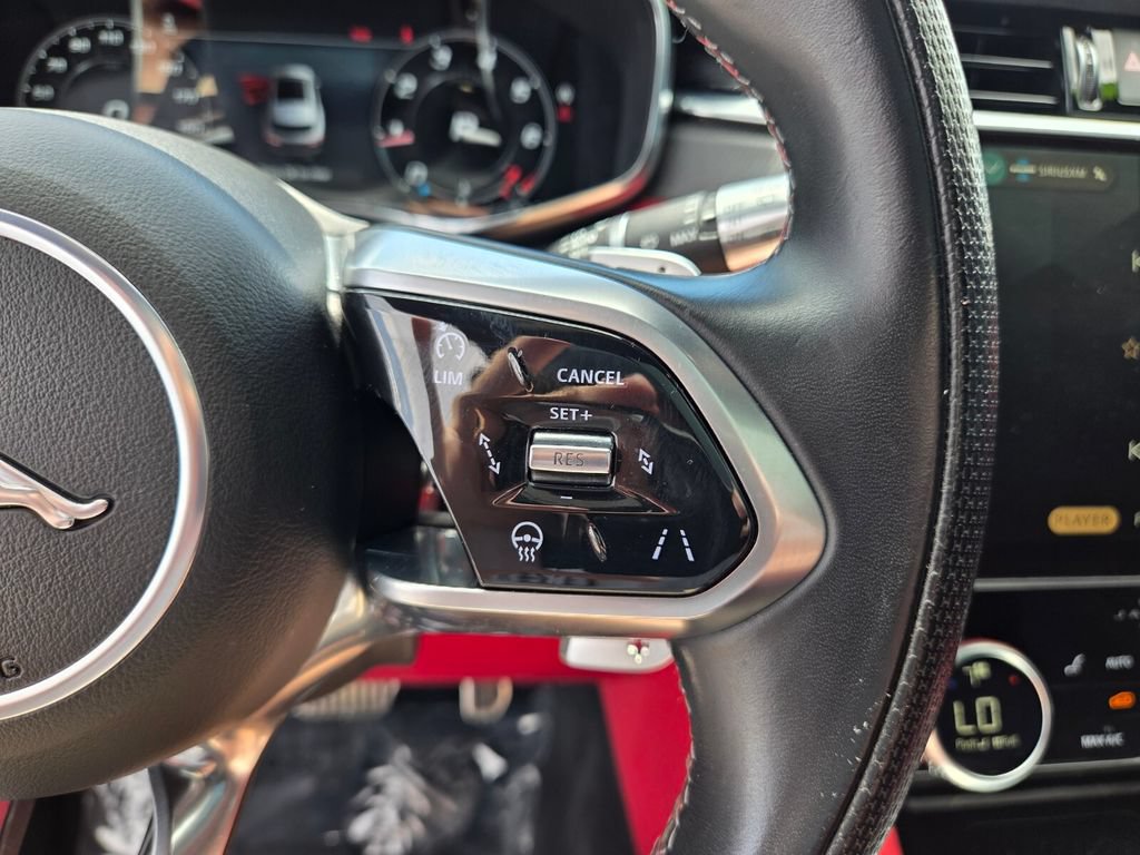 Used 2021 Jaguar F-PACE SVR AWD/4WD image 33