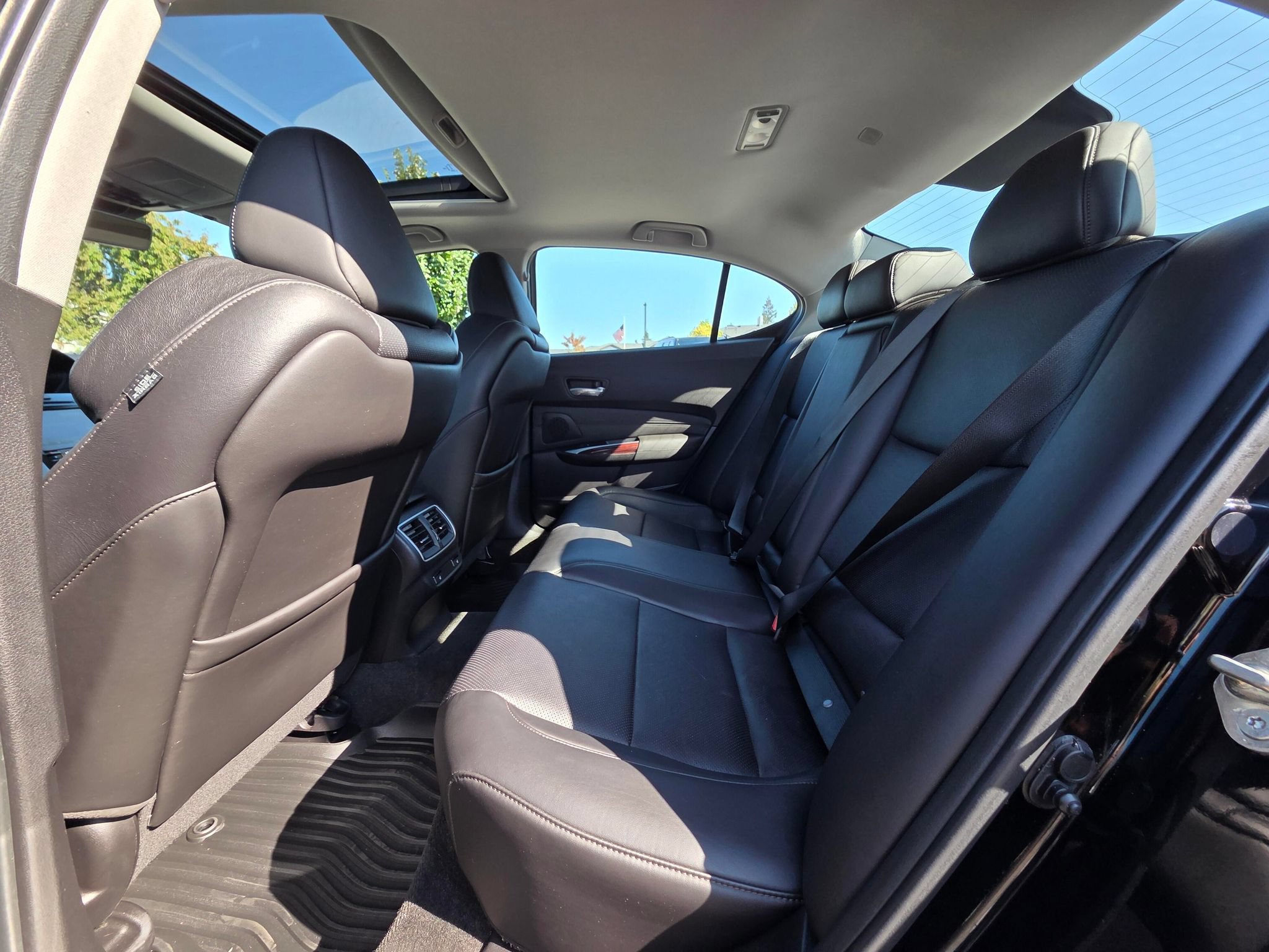 Used 2017 Acura TLX w/ Advance Package AWD/4WD image 27