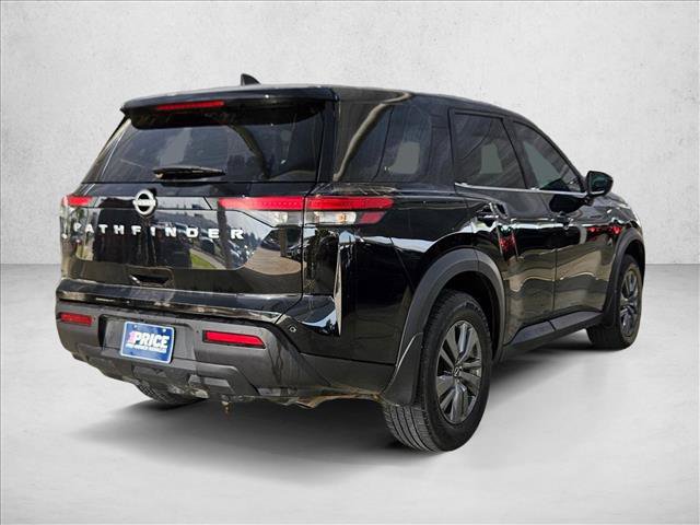 Used 2024 Nissan Pathfinder S FWD image 5