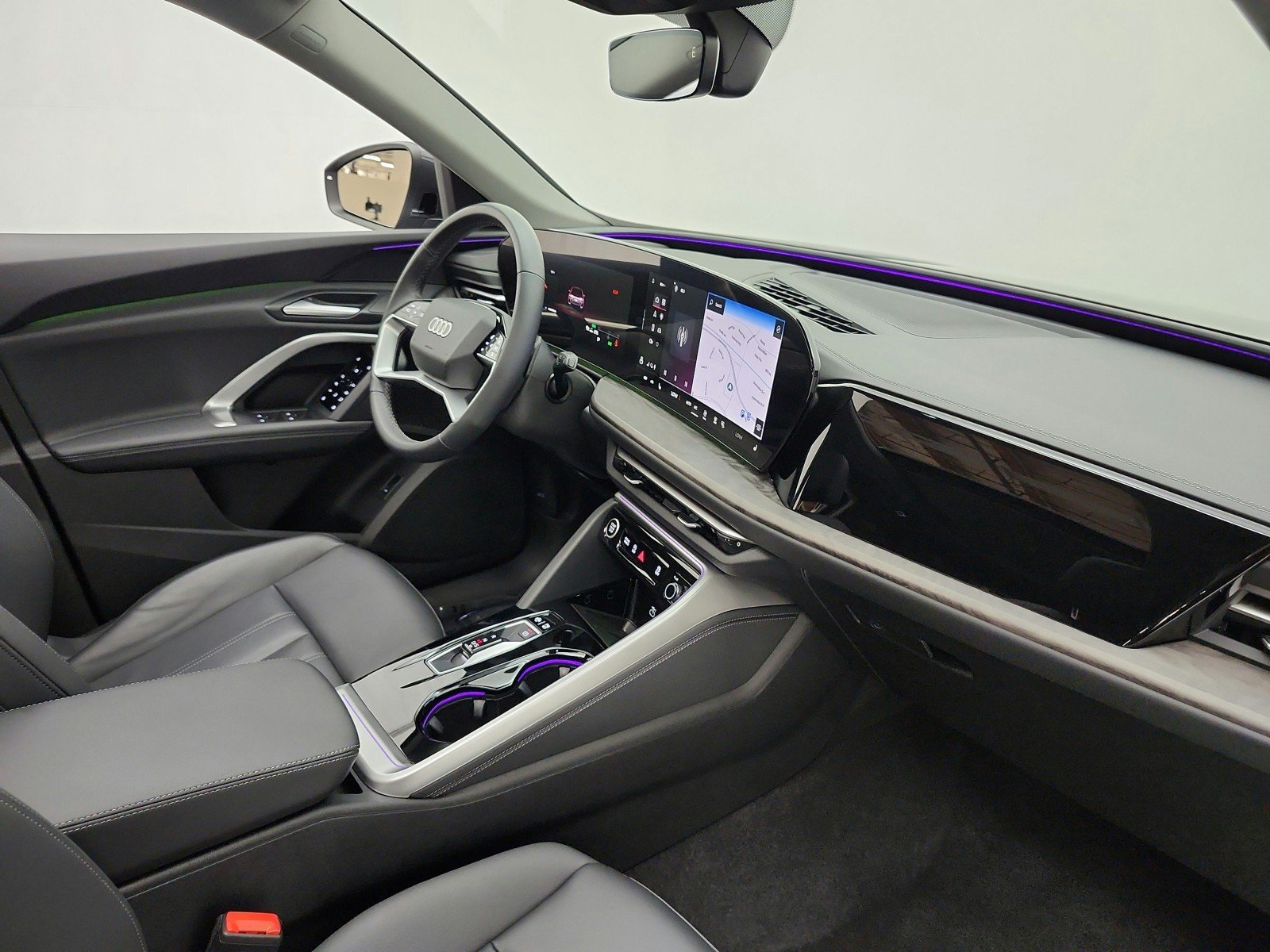 Used 2025 Audi Q5 Premium w/ Convenience Package AWD/4WD image 30