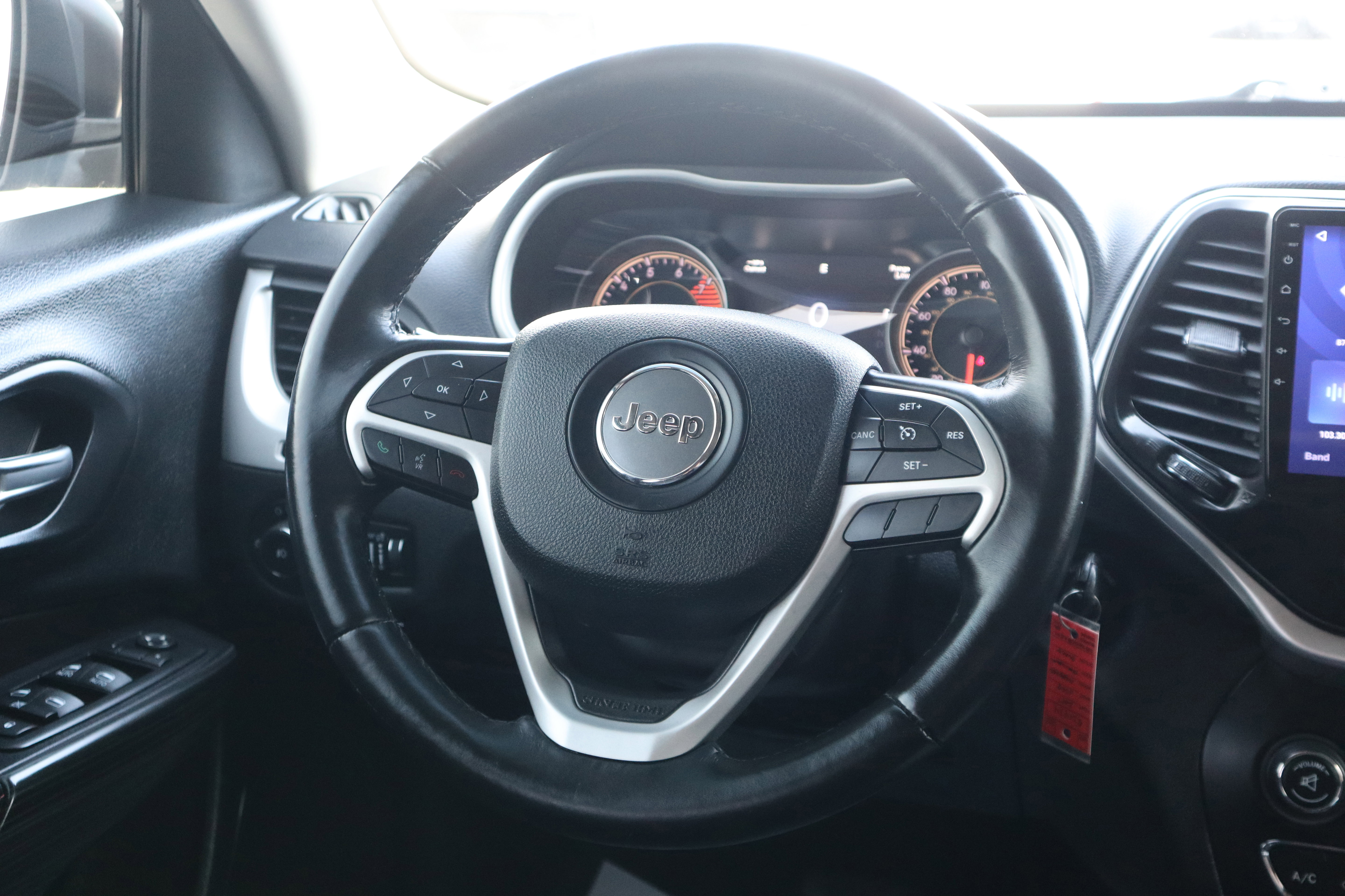 Used 2017 Jeep Cherokee Trailhawk w/ Trailer Tow Group image 14