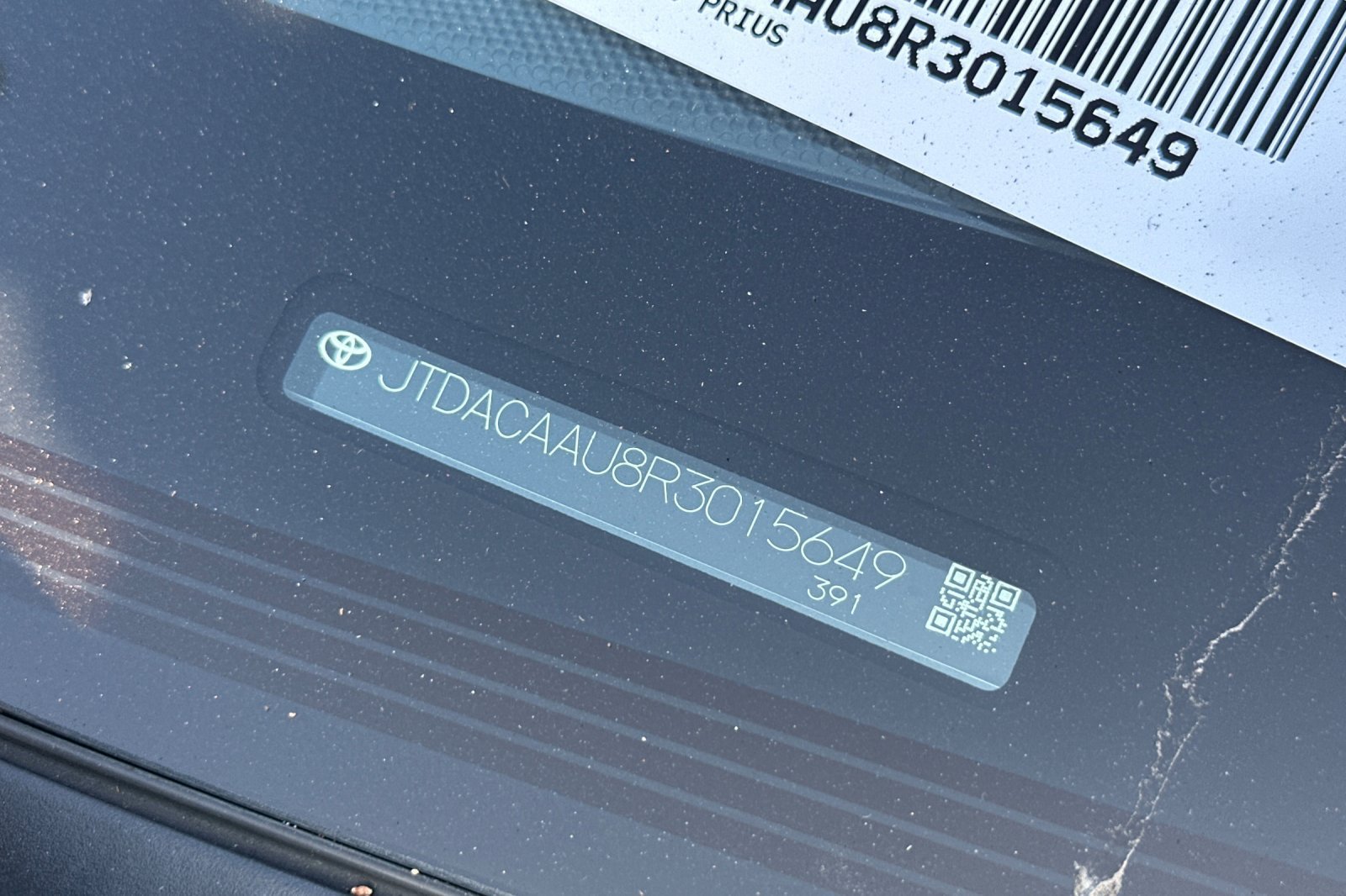 Certified 2024 Toyota Prius LE FWD image 3