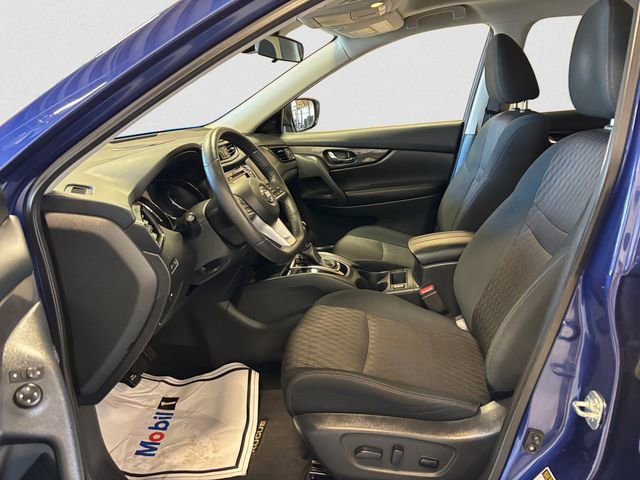 Used 2019 Nissan Rogue SV w/ Premium Package image 9