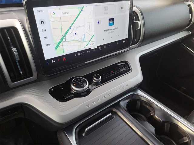 Certified 2025 Ford Expedition Active image 16