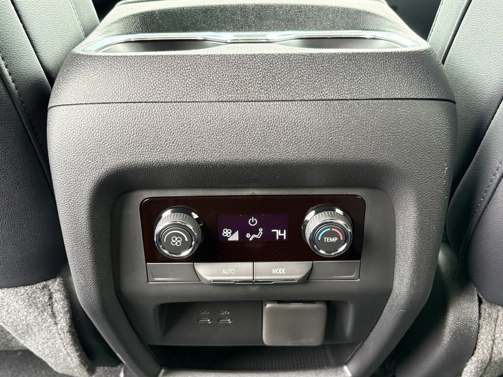 New 2026 Chevrolet Traverse LT w/ Enhanced Driving Package FWD image 6