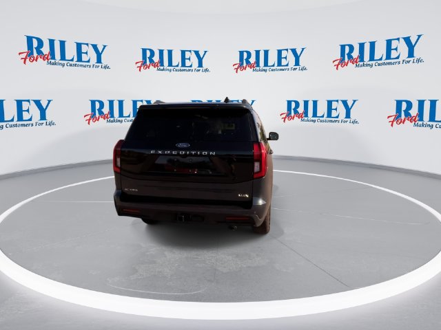 Used 2025 Ford Expedition Max Active AWD/4WD image 8