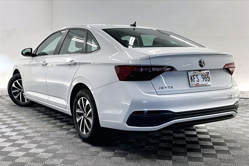 Used 2024 Volkswagen Jetta S image 10