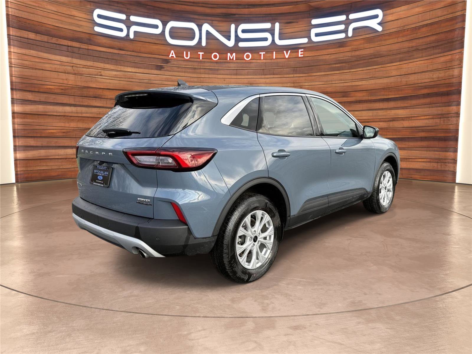 Used 2024 Ford Escape Active w/ Tech Pack #1 AWD/4WD image 7