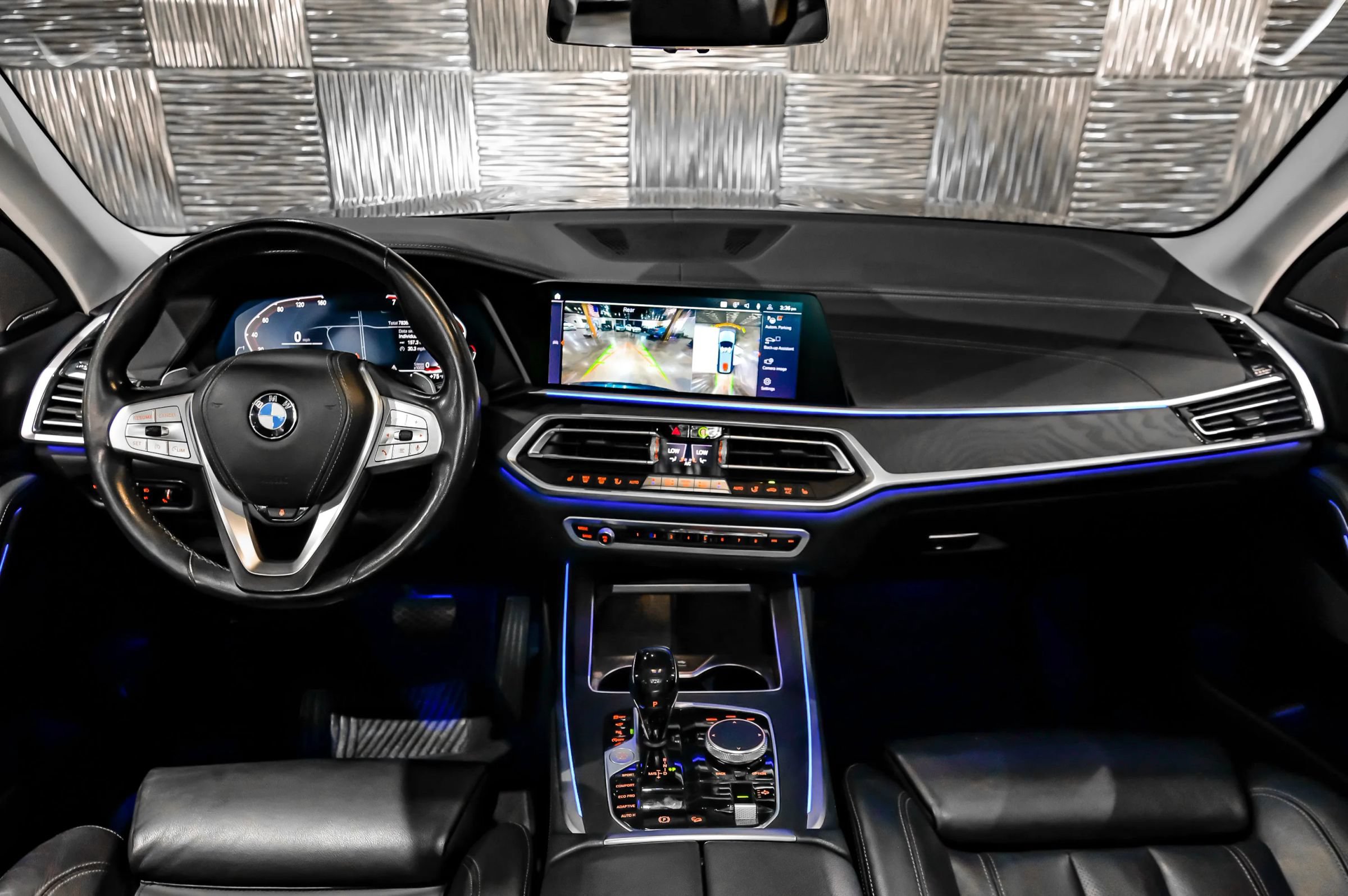 Used 2020 BMW X7 xDrive40i w/ Premium Package AWD/4WD image 16