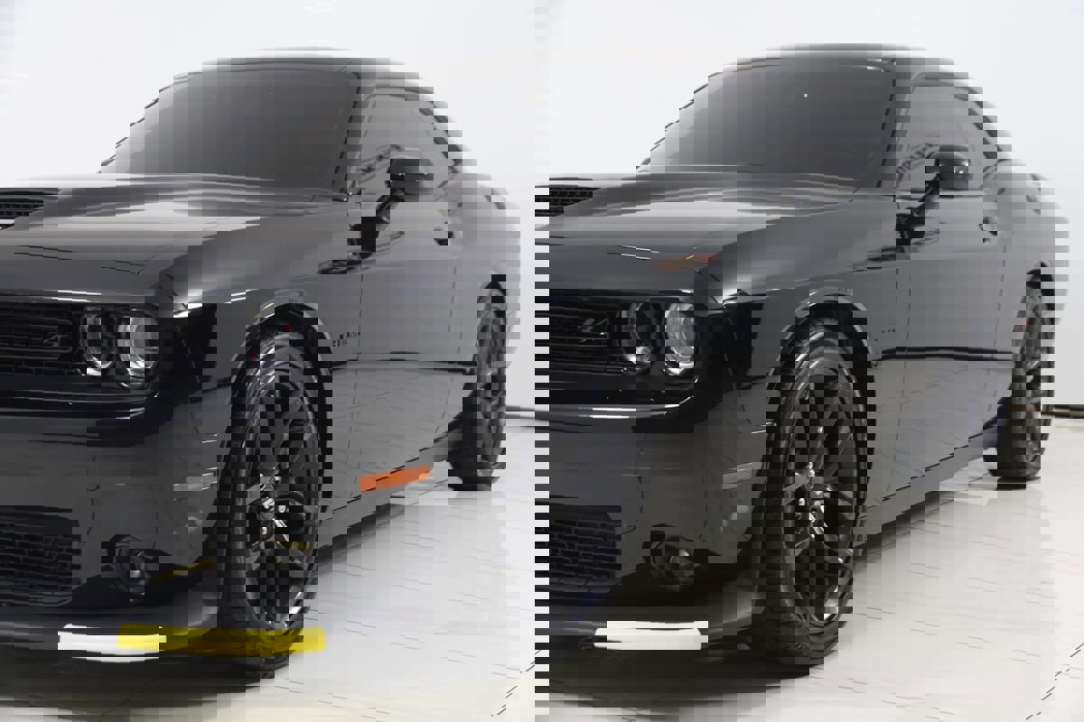 Used 2022 Dodge Challenger R/T w/ Blacktop Package image 64