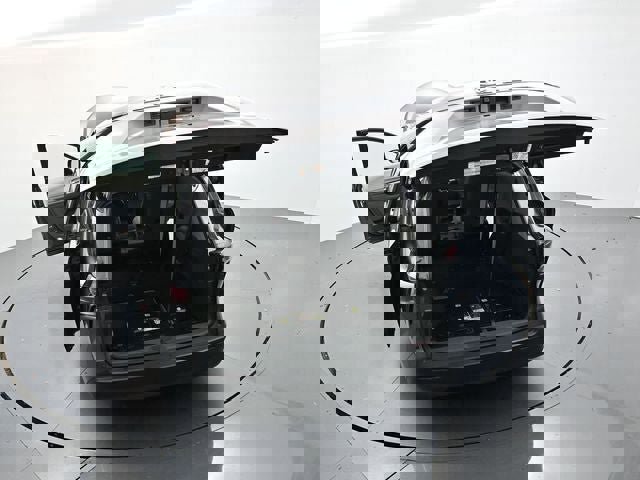 Used 2024 Toyota Sienna XLE image 51