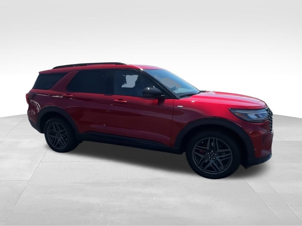 New 2026 Ford Explorer ST-Line w/ ST-Line Street Pack AWD/4WD image 5