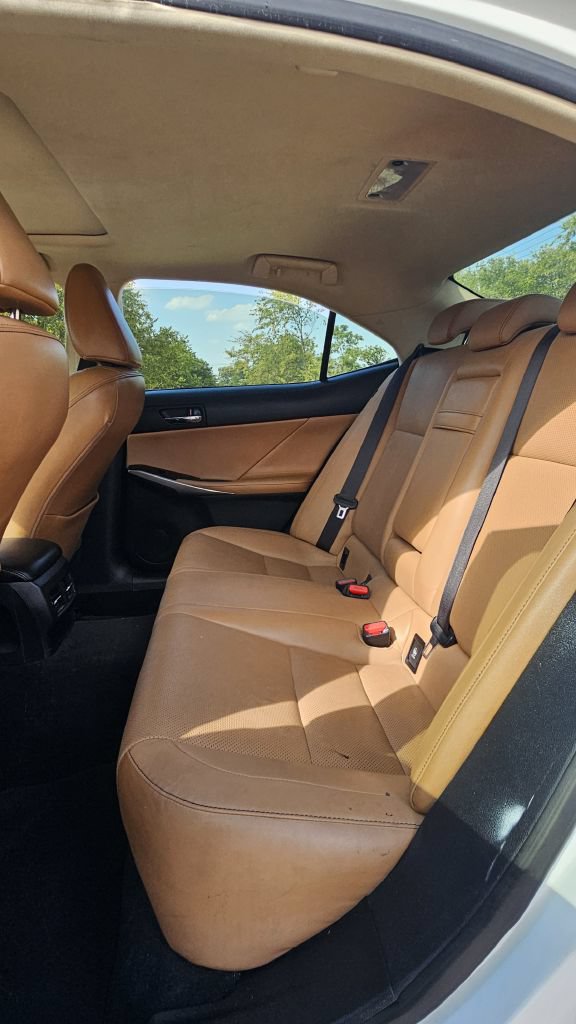 Used 2015 Lexus IS 250 w/ Premium Package RWD image 9