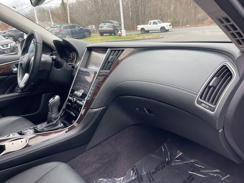 Used 2019 INFINITI Q50 Luxe w/ Essential Package (3.0T Luxe) image 12