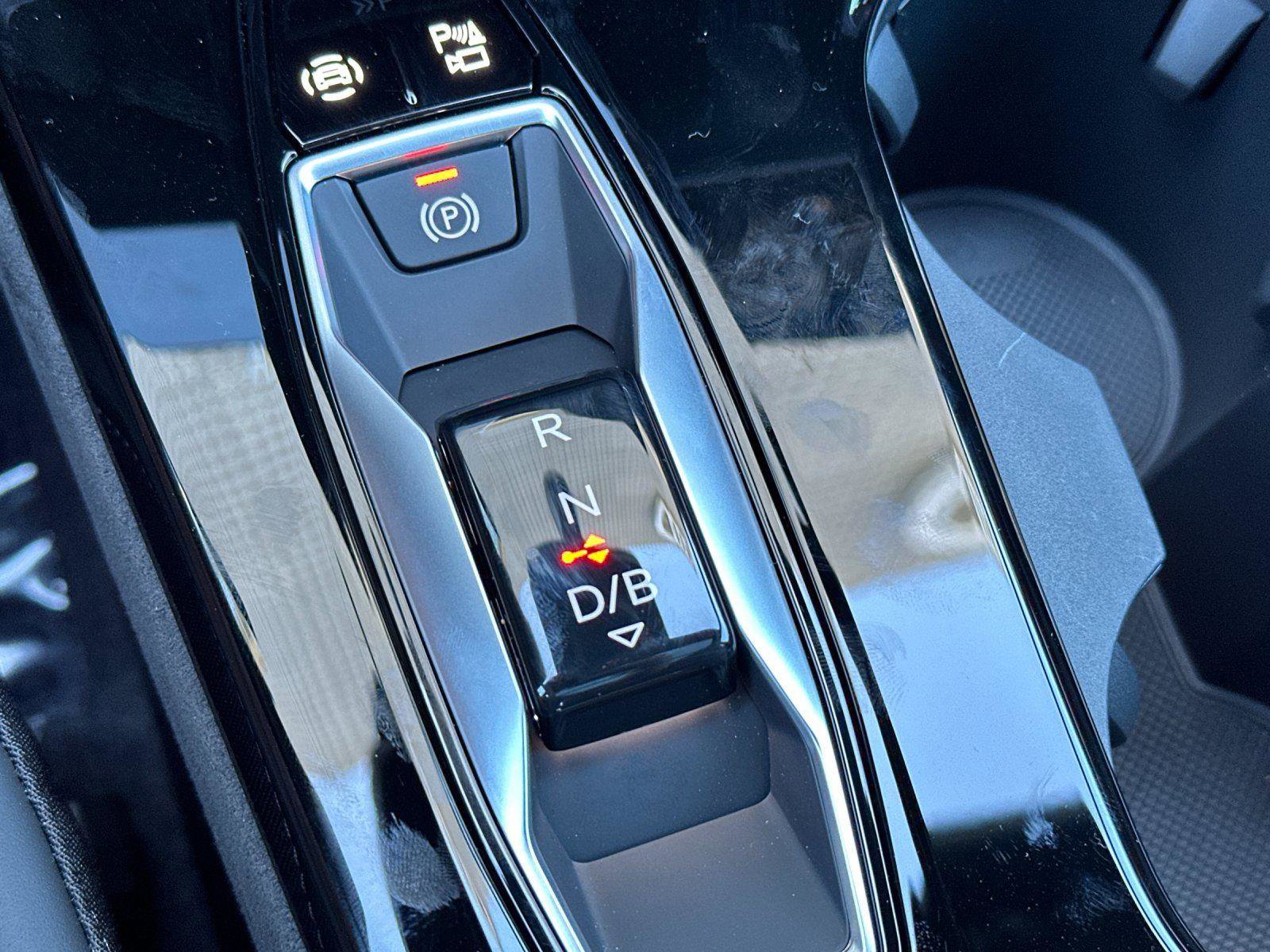 New 2025 Audi SQ6 e-tron Premium Plus image 21