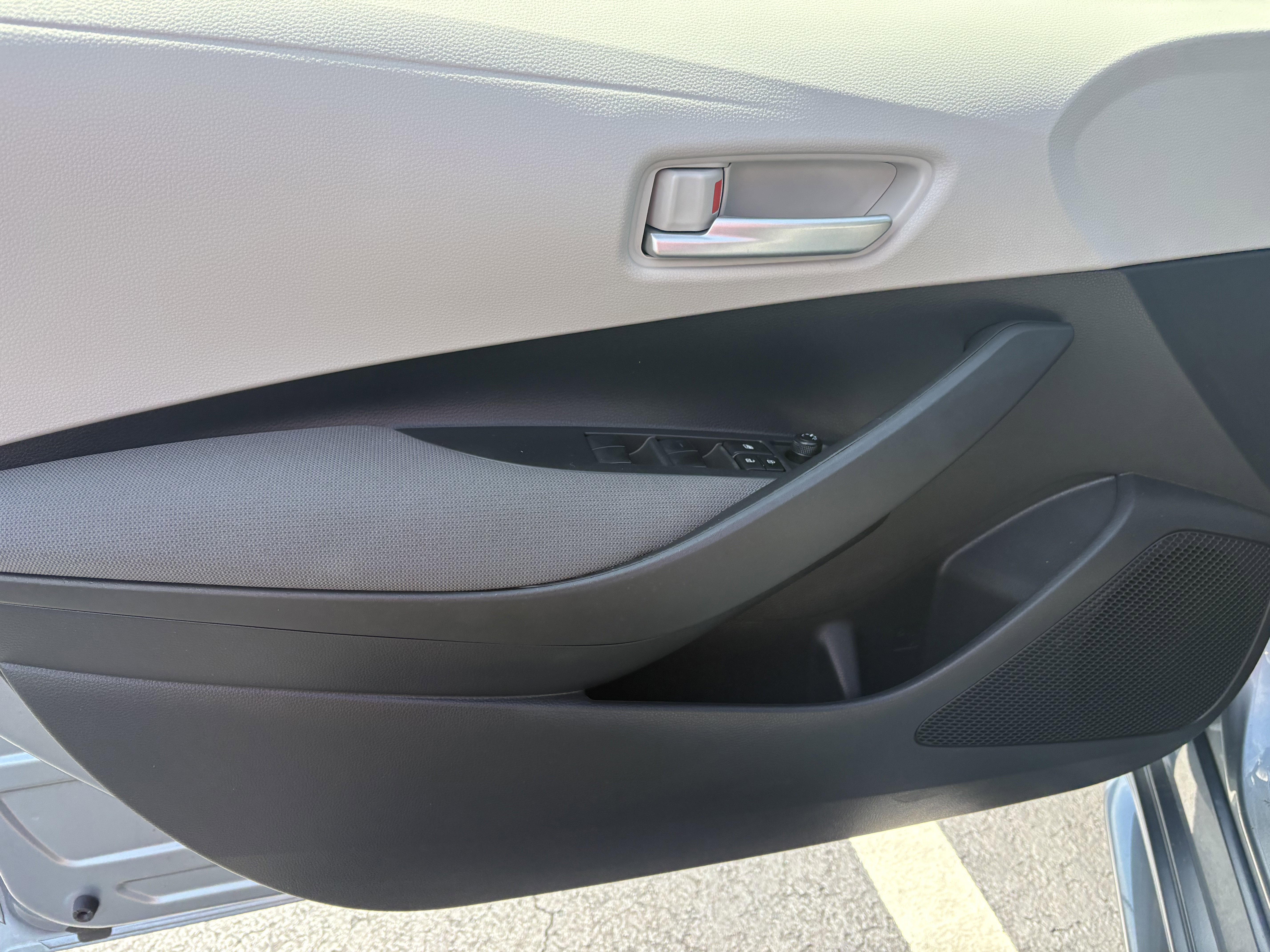 Certified 2020 Toyota Corolla LE FWD image 6