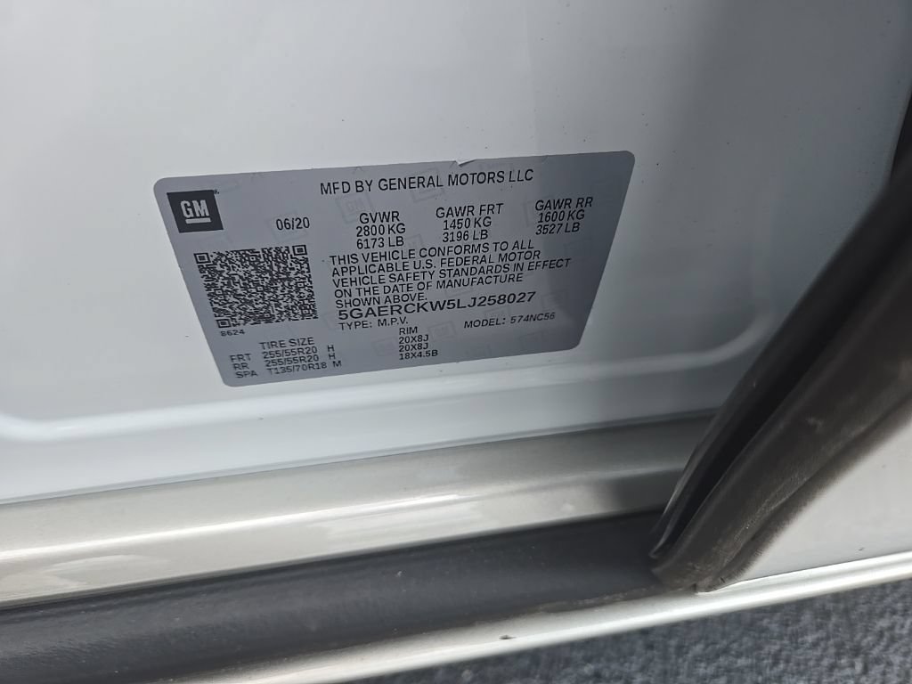 Used 2020 Buick Enclave Premium w/ Sun and Sites Package FWD image 16